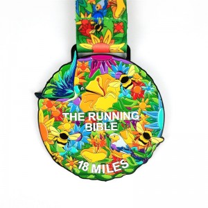 Den perfekta presentguiden för Run Custom Medallion -halsband