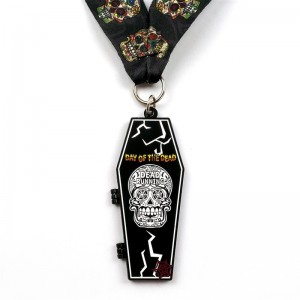 Metal die casting 7/8-tums matt svart metallmedalj halloween clamshell sportmedaljer