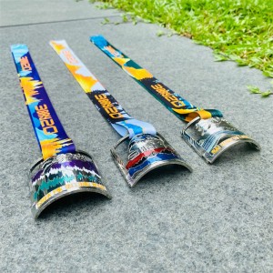 Anpassad metall graverad billig sport emaljmedalj 3D Gold Metal Award UV Tryckmedaljer